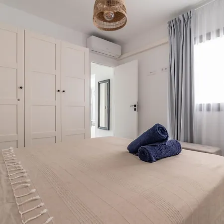 Apartman Seascape Pool, Air Con, View, Adult Only *