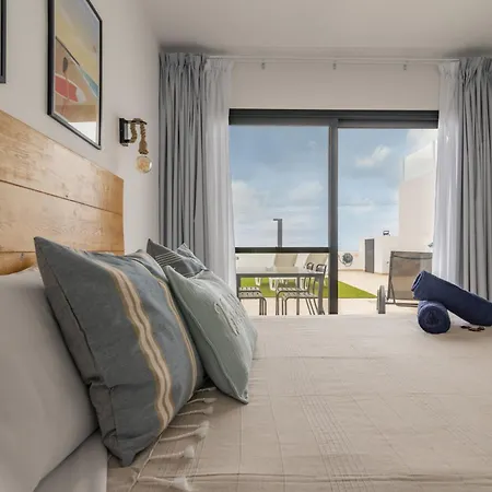 Seascape Pool, Air Con, View, Adult Only Apartman Corralejo