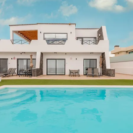 Seascape Pool, Air Con, View, Adult Only *