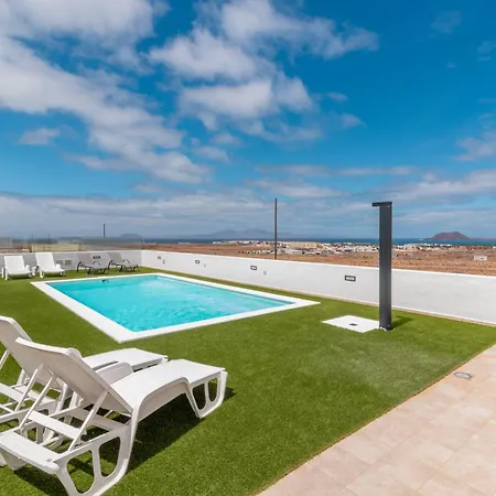 Apartment Seascape Pool, Air Con, View, Adult Only